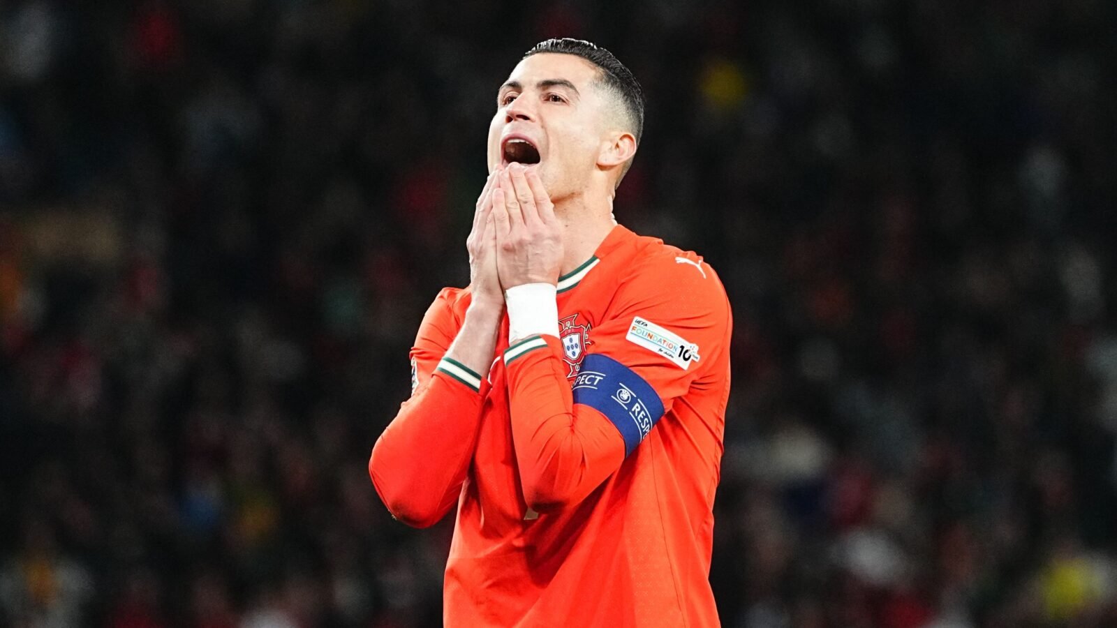 découvrez l'âge de cristiano ronaldo en vue de la coupe du monde 2026 et plongez dans l'héritage de carles puyol, emblème du football espagnol. analyse, statistiques et anecdotes sur ces deux légendes du foot.