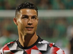 découvrez les raisons derrière le désaccord entre ronaldo et ses coéquipiers, ainsi que l'importance du respect dans le monde du football. plongez dans les détails de cette affaire intrigante qui fait débat parmi les fans et les experts.