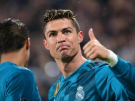 découvrez comment ronaldo, l'icône du football, a interagi avec différentes cultures à travers les langues. plongez dans son parcours linguistique et ses expériences internationales sur et en dehors du terrain.