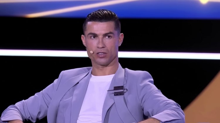 découvrez les dernières actualités et analyses sur le transfert de cristiano ronaldo au psg, ses performances sur le terrain et l'impact qu'il a sur l'équipe parisienne.