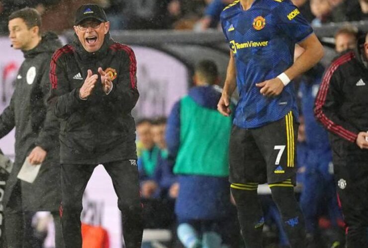 découvrez l'analyse du déclin de cristiano ronaldo, une légende du football. explorez les facteurs qui ont contribué à sa diminution de performance, les défis rencontrés et l'impact sur sa carrière et son héritage dans le monde du football.